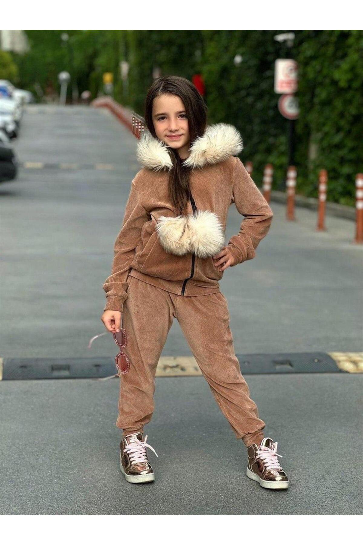 Ponpon Kadife Tak Çıkarlı Peluş Kokoş Takım - 080923004334