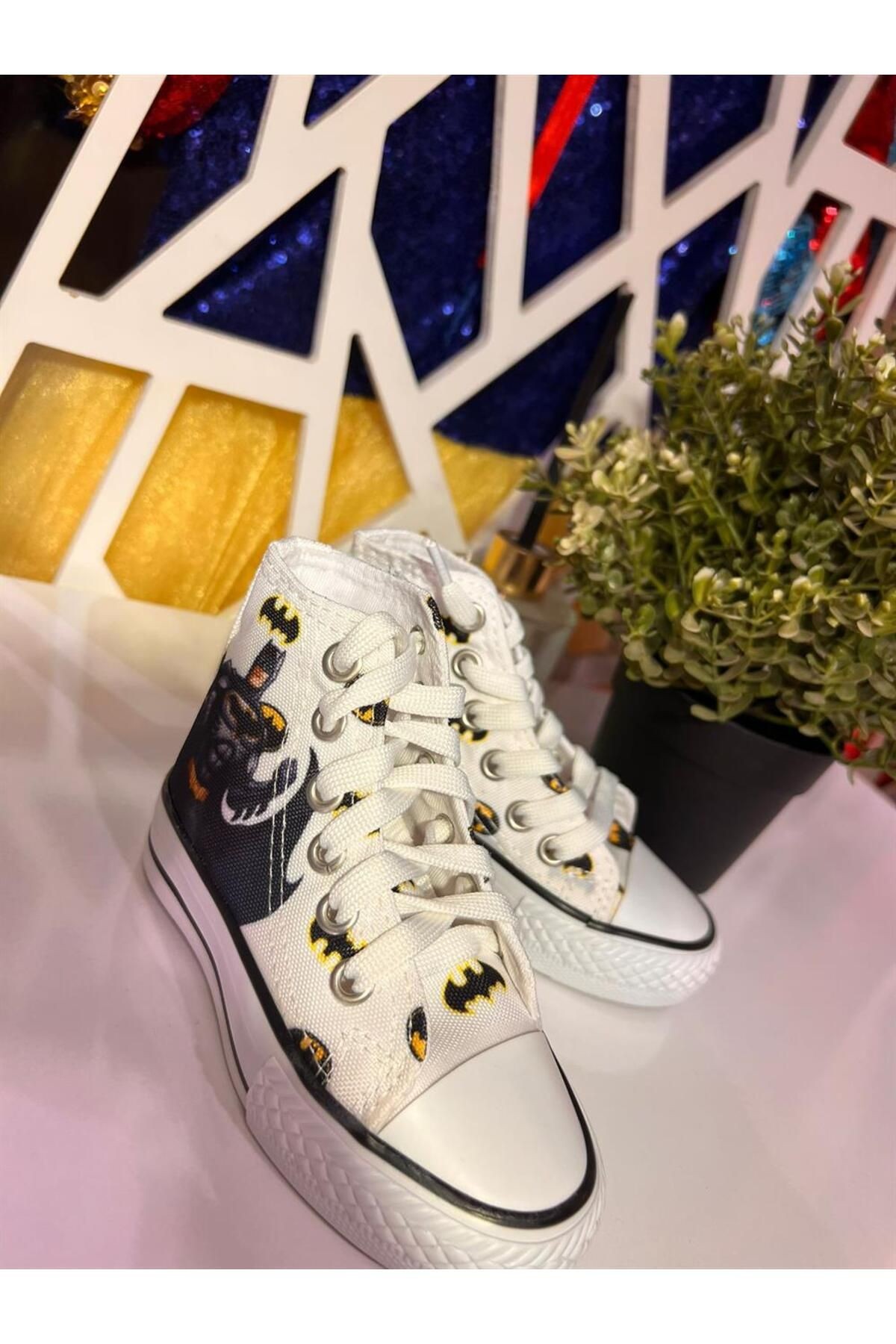 Converse Karakter Tarz Ayakkabı