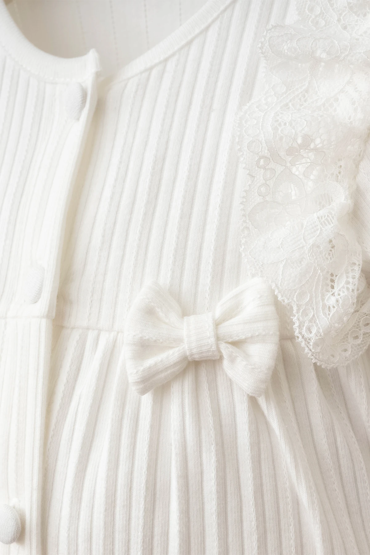 Nerissa Kız Bebek Dantel Detaylı Örgü Yakalı Dokulu Tulum - Ekru