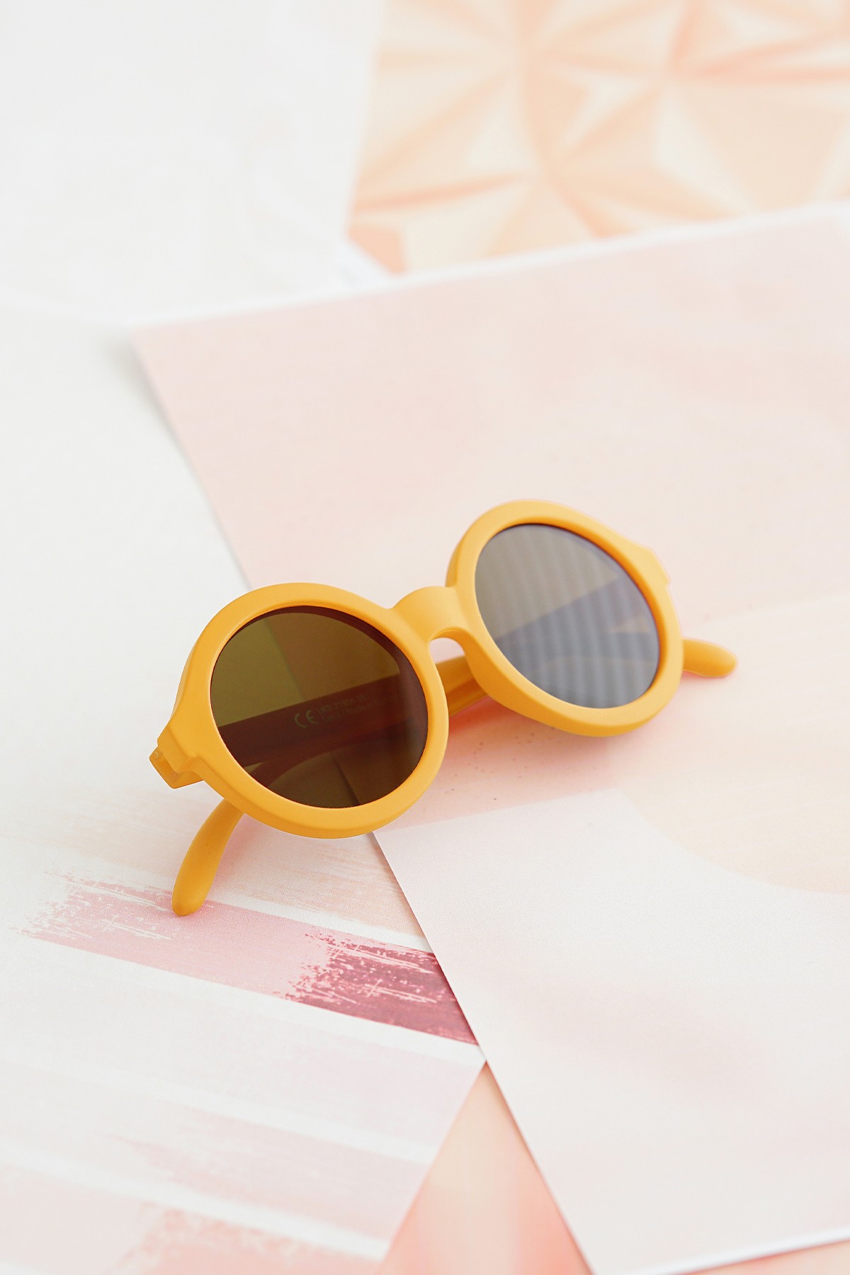 Soho Unisex Bebek Çocuk UV400 Korumalı İskandinav Güneş Gözlüğü ve Saklama Kabı 1-4 Yaş (Hardal)