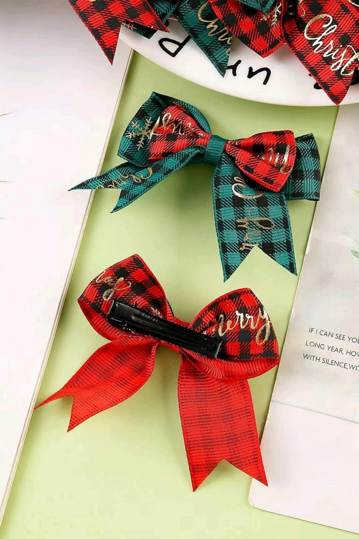 Tekli Piti Kare Desenli Varak Baskılı Yılbaşı Konsept Fiyonk Toka - Yeşil