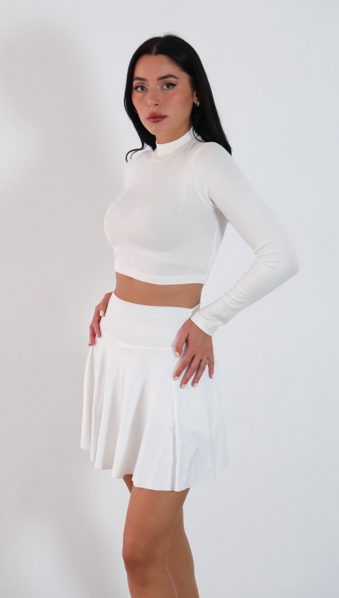 LS - Beyaz Boğazlı Crop Basic