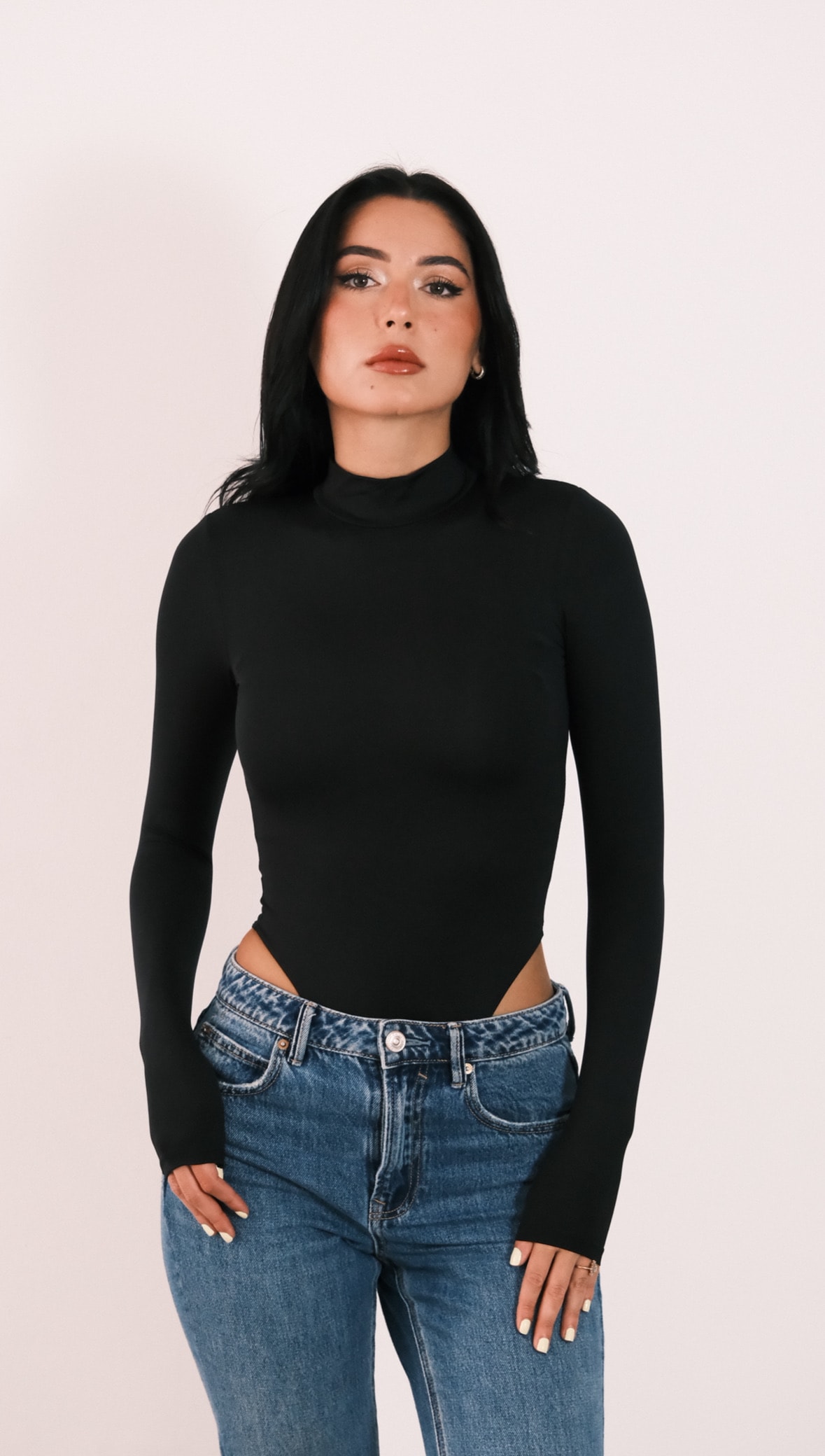 LS - Siyah Boğazlı Body