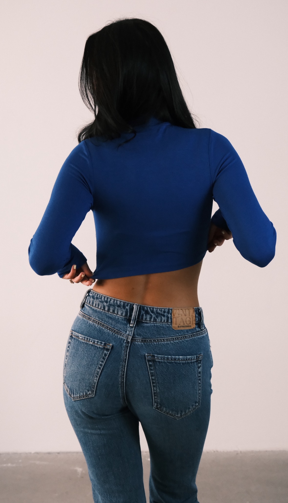 LS - Lacivert Boğazlı Crop Basic