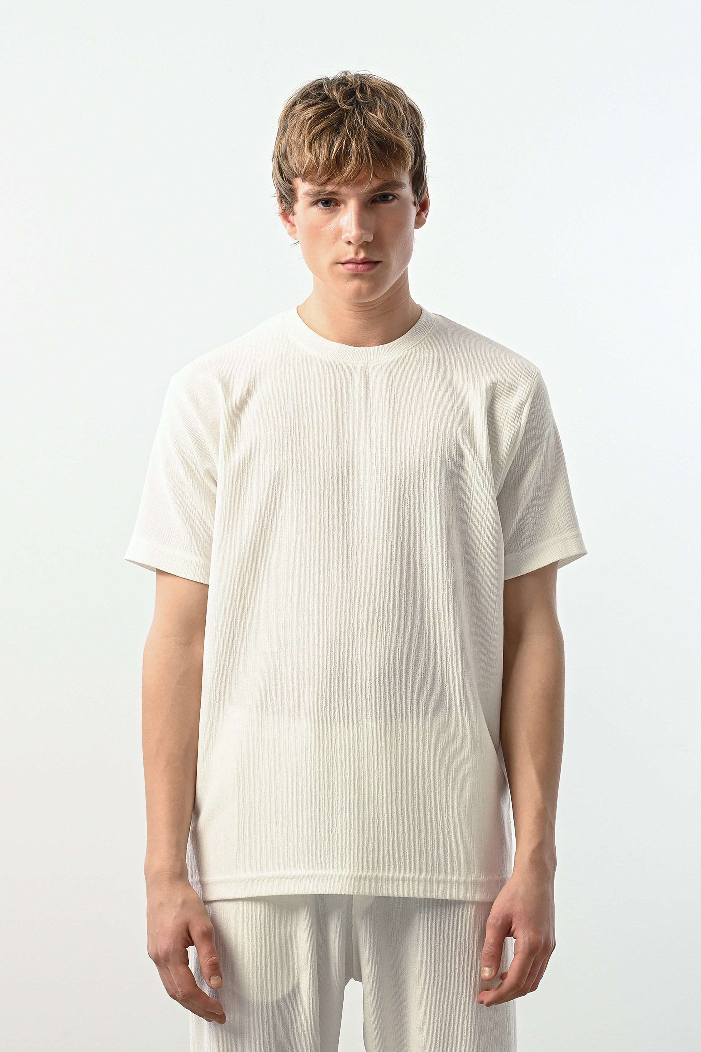 Dokulu İnce Beyaz T-shirt SS5690