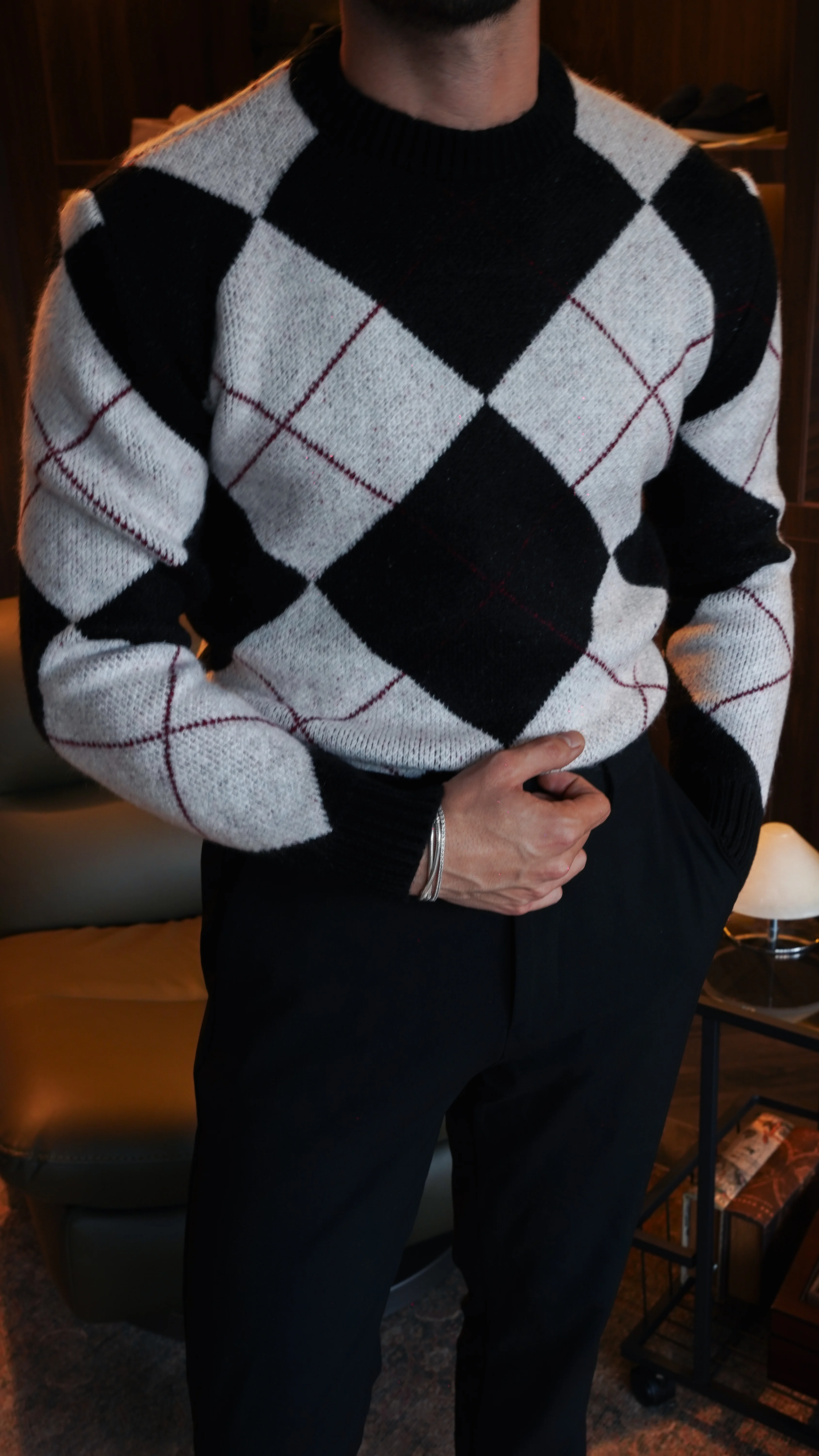 Signature Pattern Siyah Yün Kazak FW5912