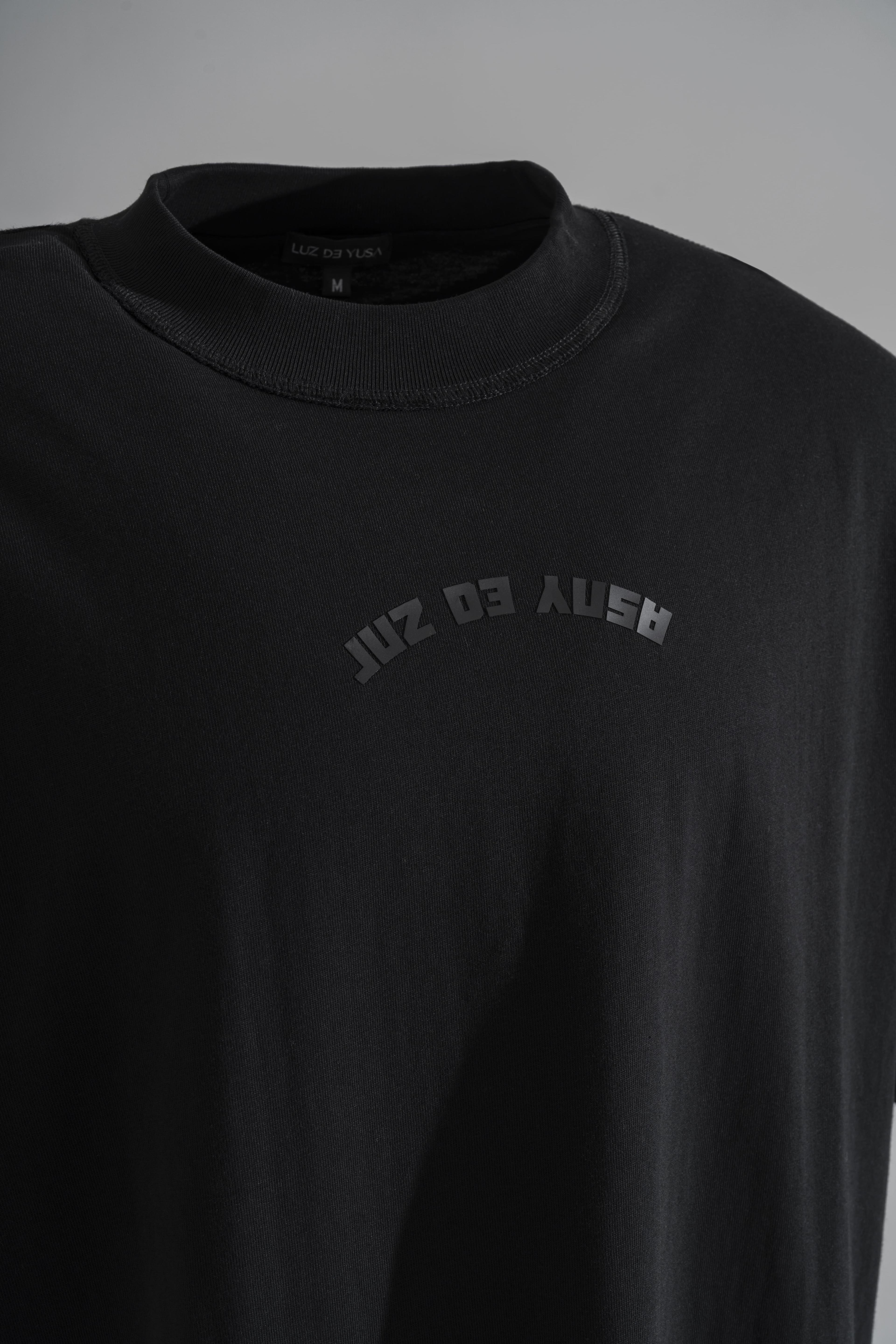 Ters Dikişli Siyah T-Shirt