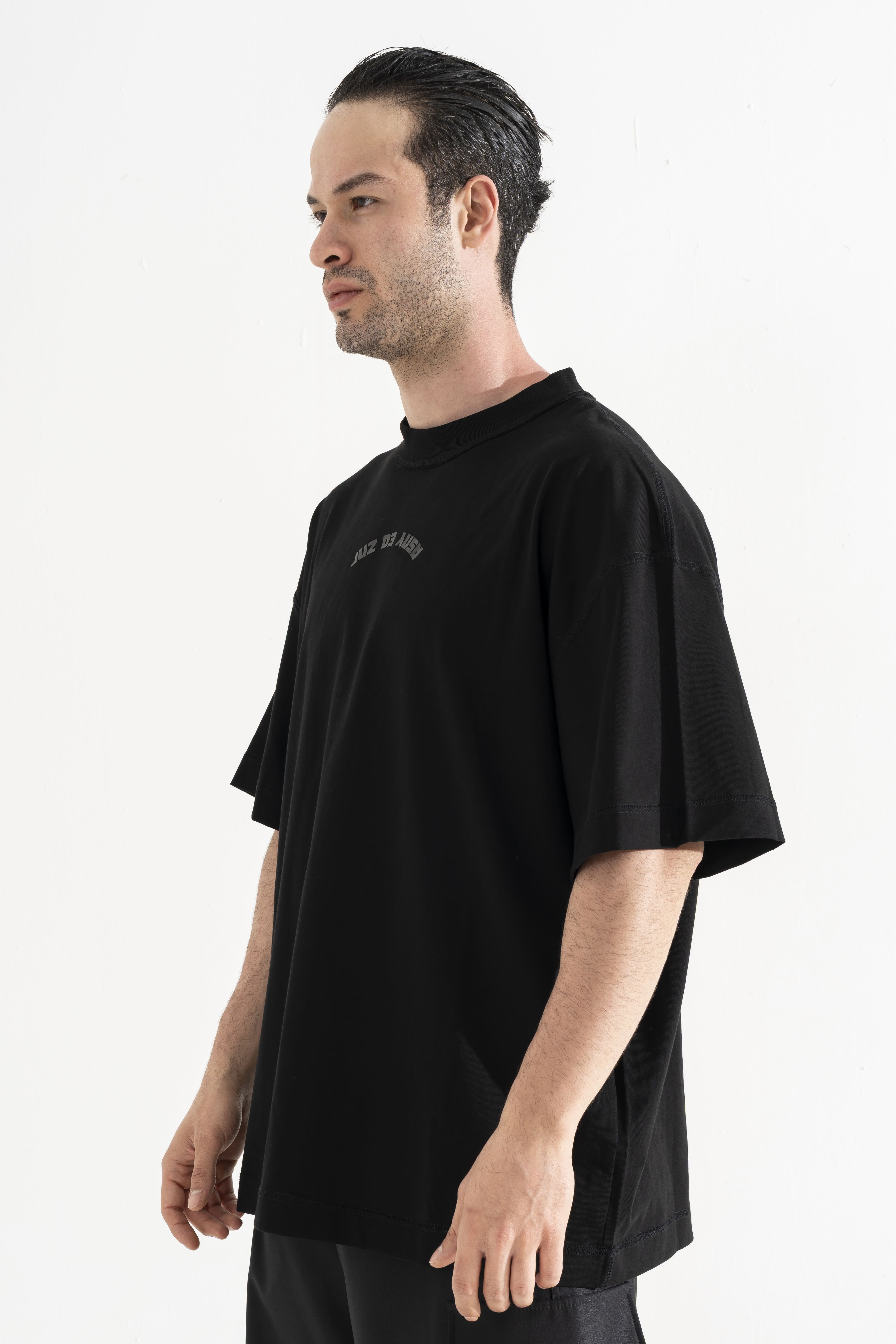 Ters Dikişli Siyah T-Shirt