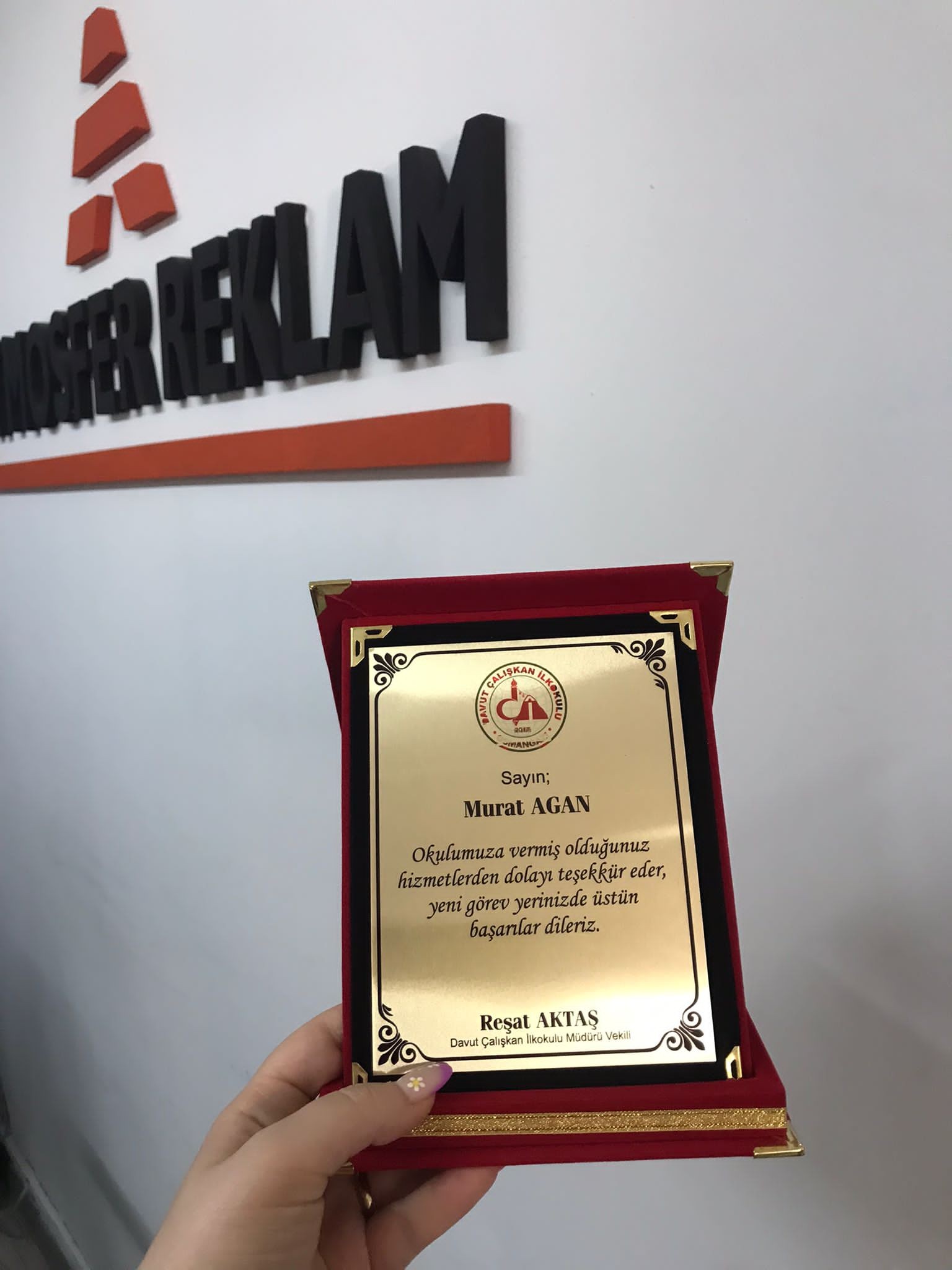 Öğretmene Plaket