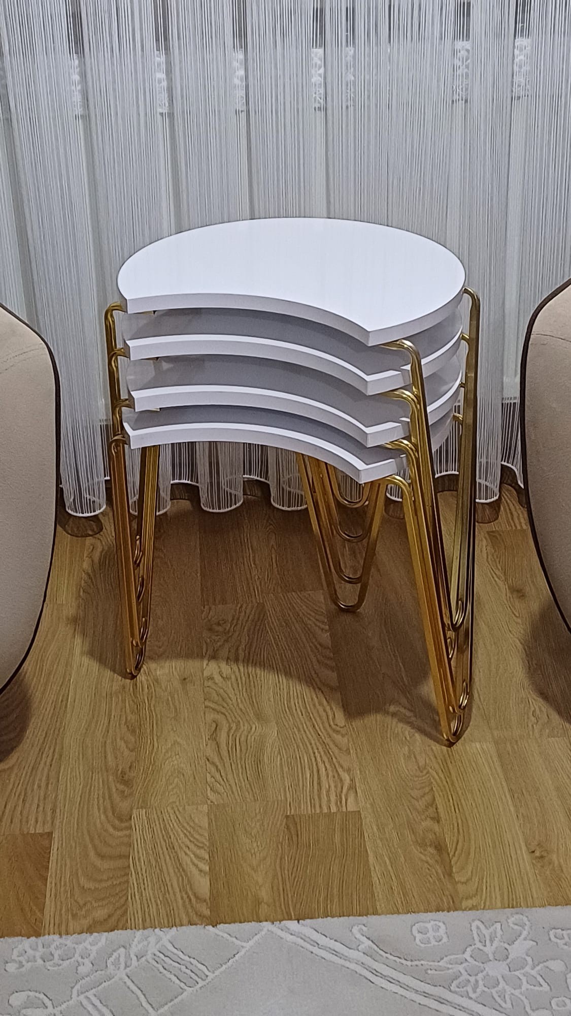 Ay Parçası 4 lü Metal Ayak  Zigon ve Orta Sehpa Takımı (EMONTE)
