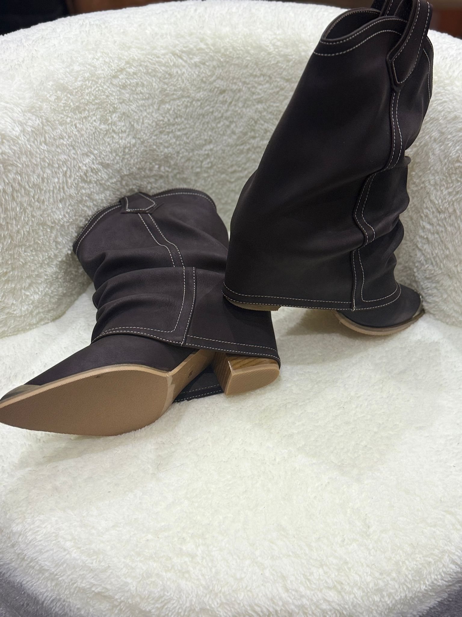 RA8025 Büzgülü Kovboy Bot Kahve