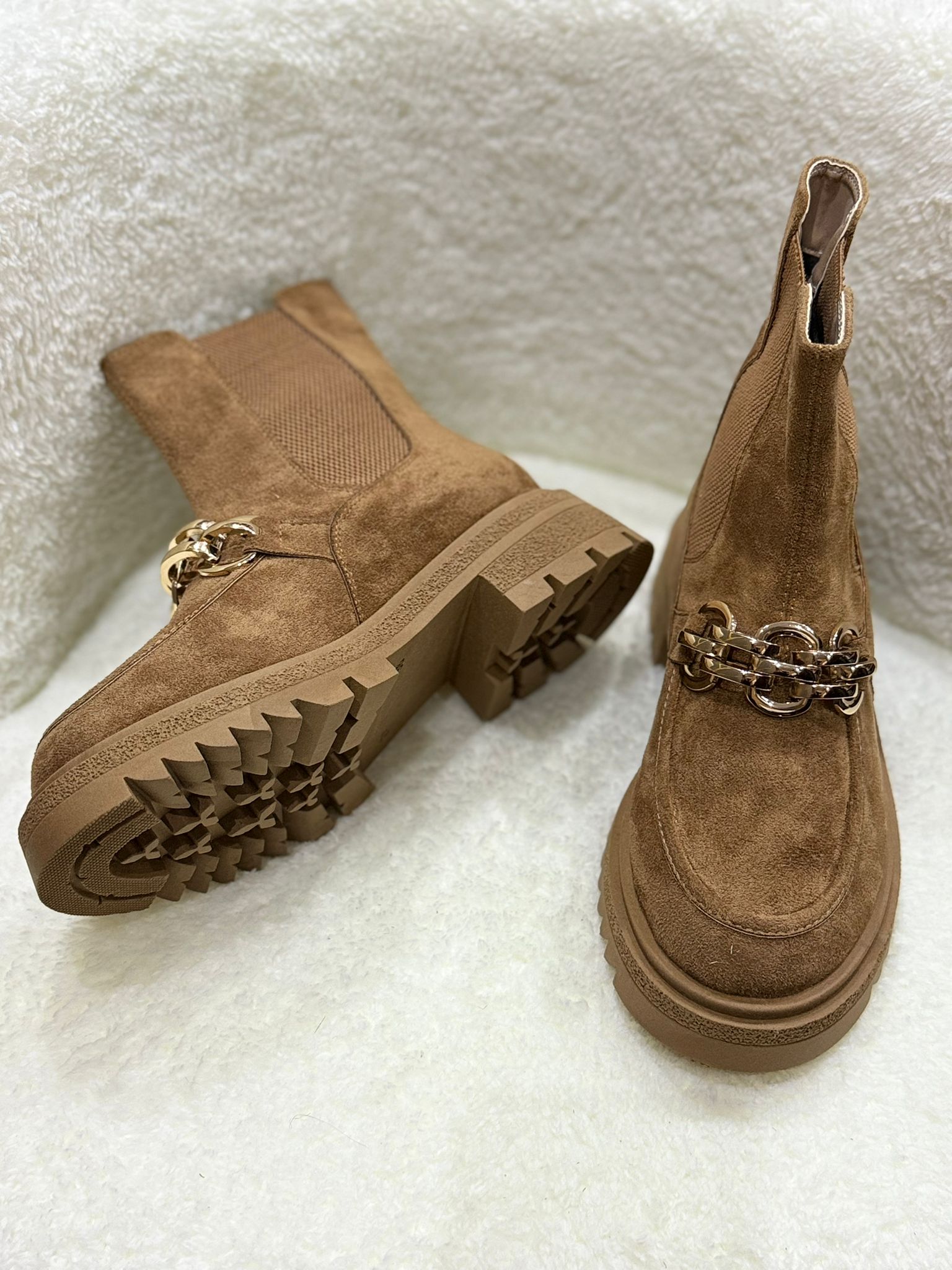 RA8018 Süet Gold Detaylı Bot