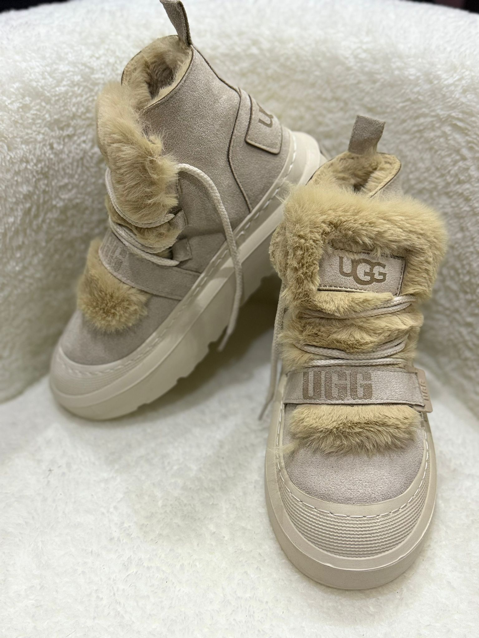 RA8020 Kürklü Krem Bot