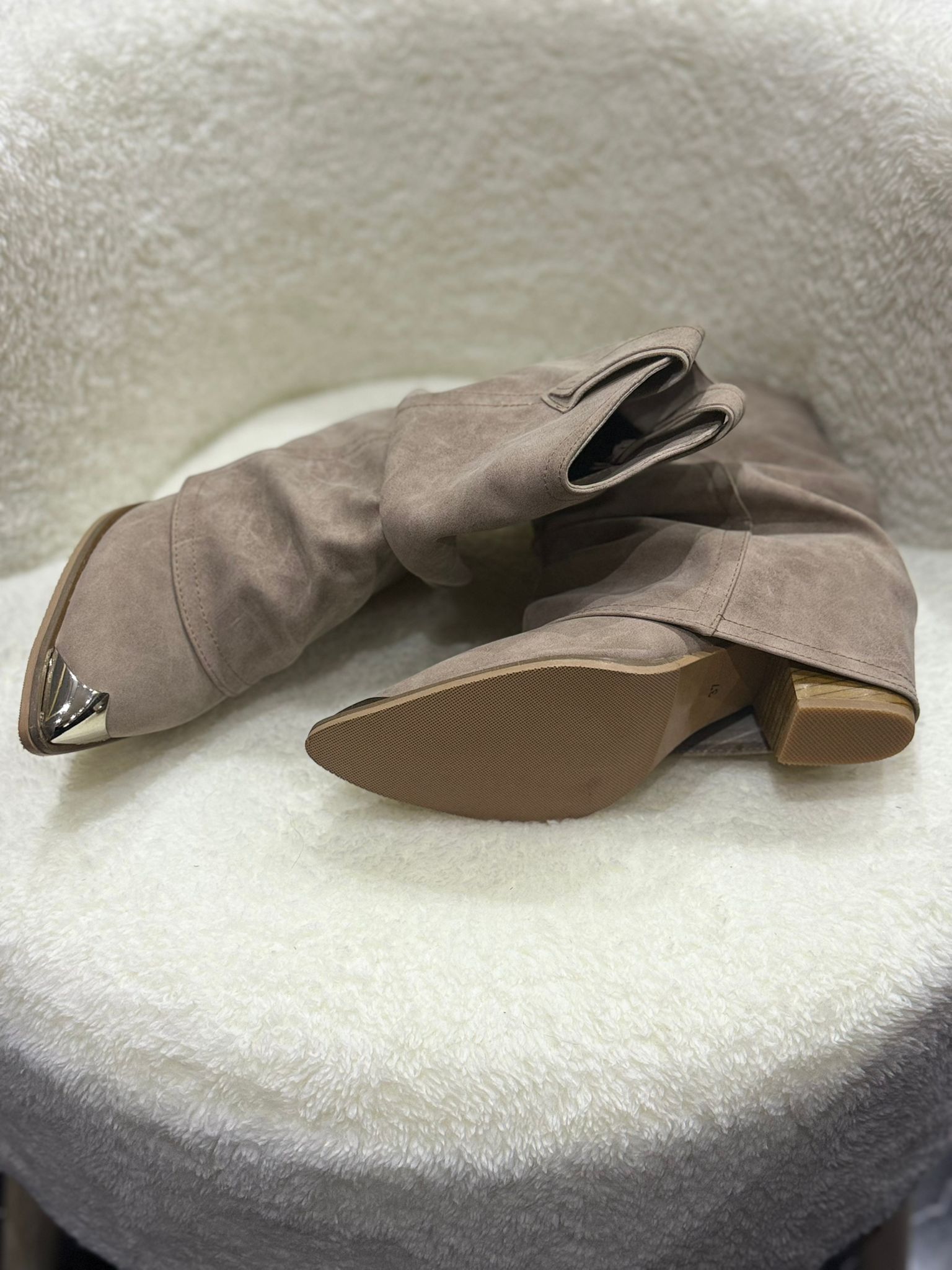 RA8024 Büzgülü Kovboy Bot Bej