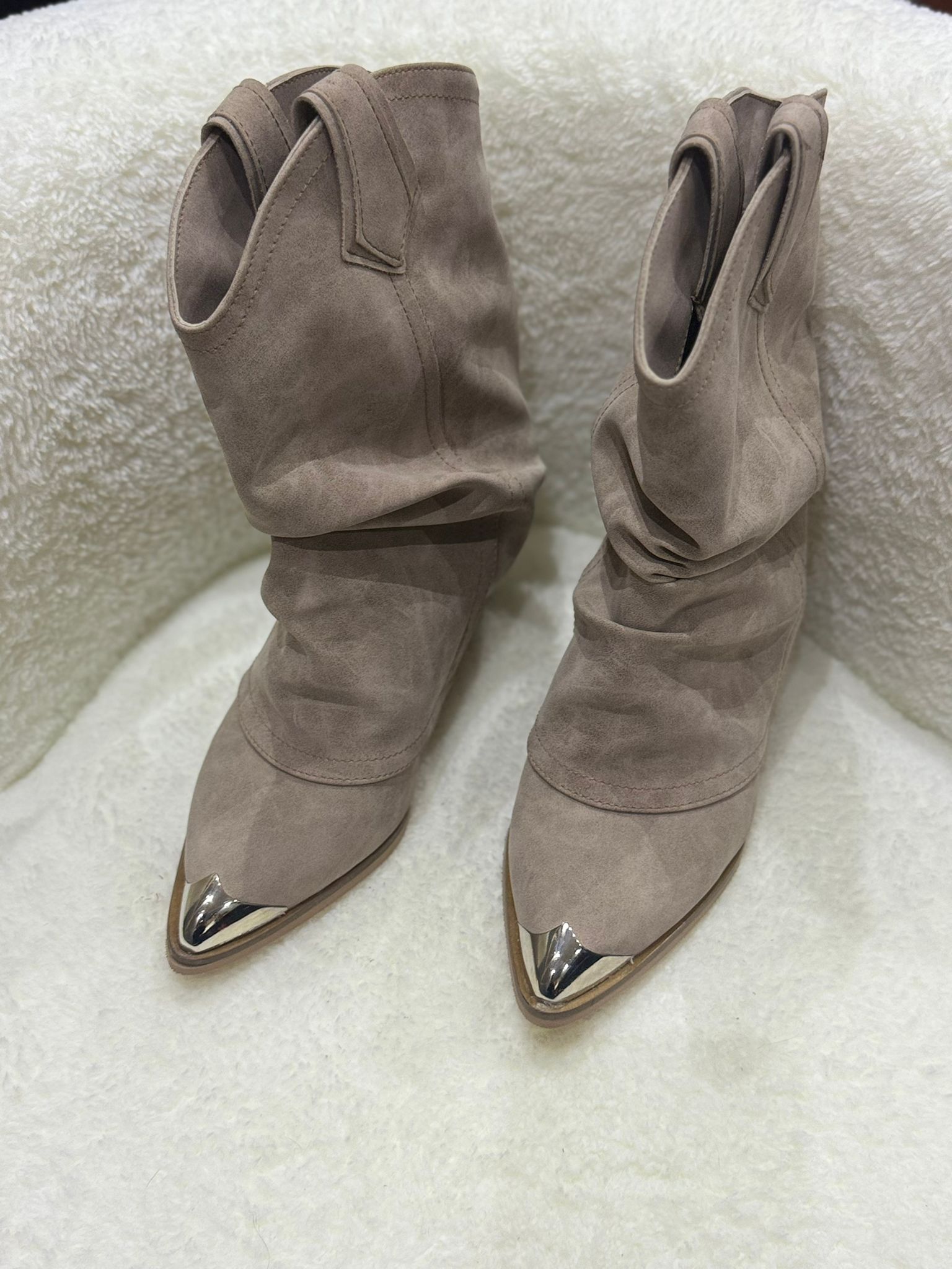 RA8024 Büzgülü Kovboy Bot Bej