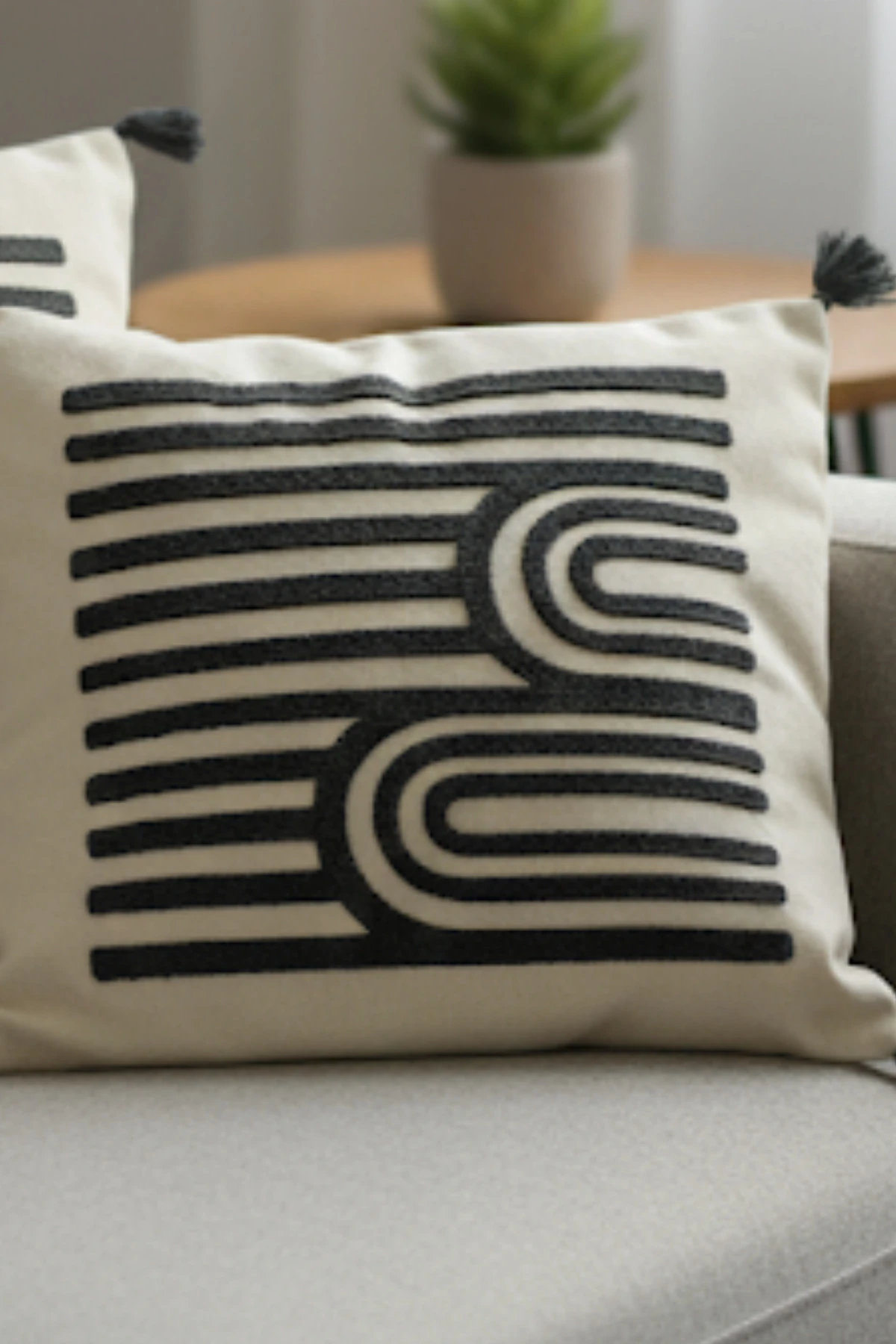 Modern Tasarım Punch İşlemeli Dekoratif 2'li Kırlent Kılıfı - Güneş-Çizgi Desen