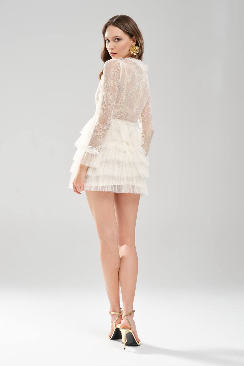 Kadın Fırfırlı Yaka ve Kol Detaylı El İşlemeli Dantelli Tasarım Mini Elbise