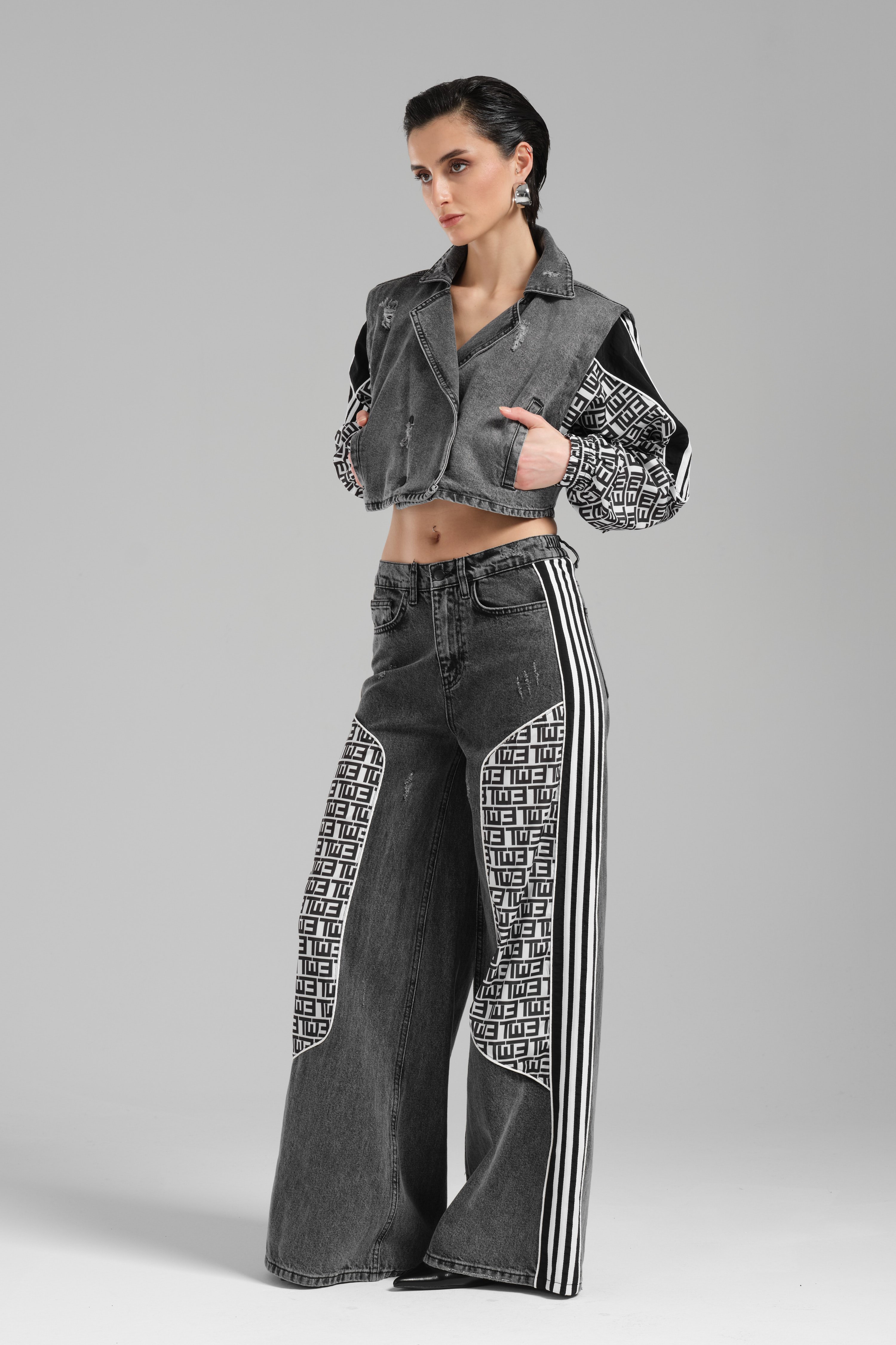 Kadın Garnili Kollar Şeritli Crop Jean Ceket