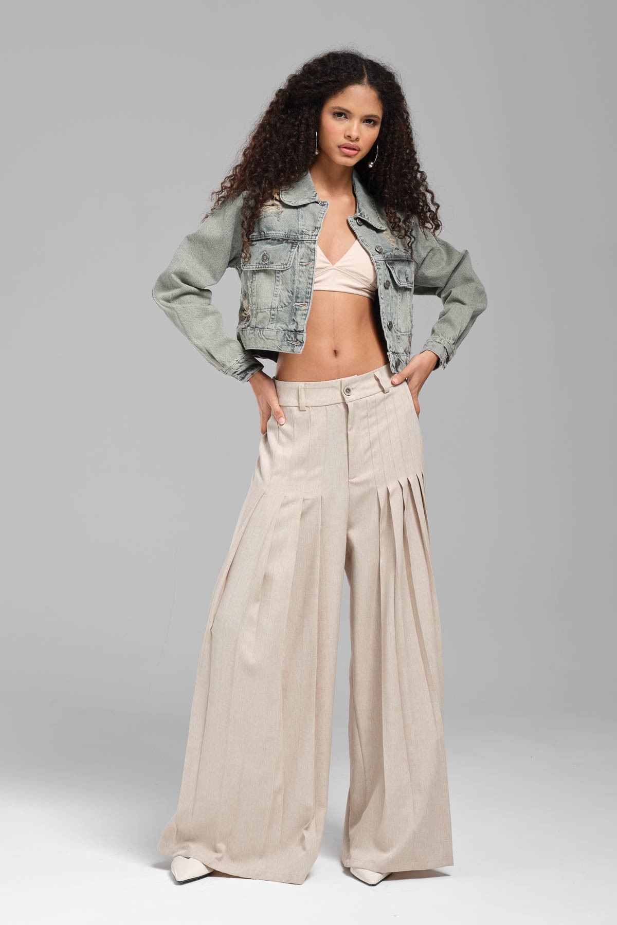 Women's Front and Back Pleated Design Trousers
