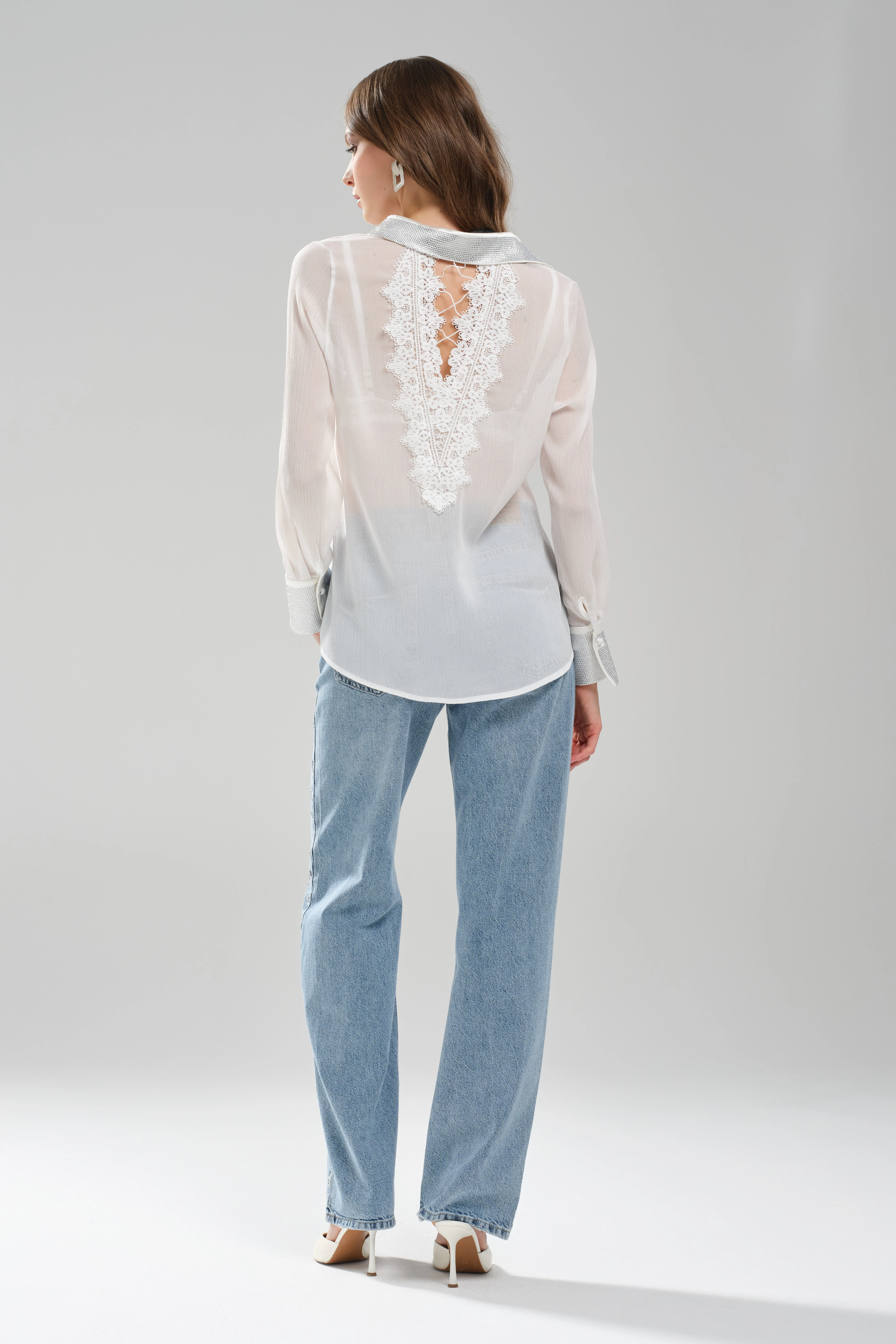 Kadın Şifon Kumaş Yakası ve Manşetleri Taşlı Tasarım Gömlek