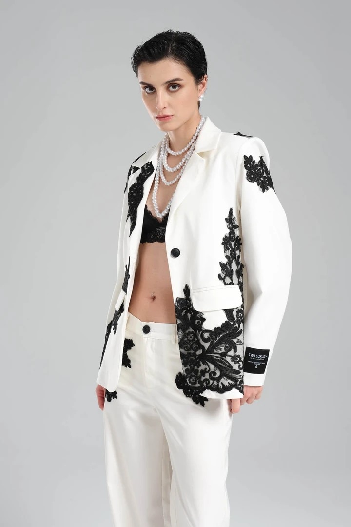 Women's Lace Applique Design Blazer Jacket