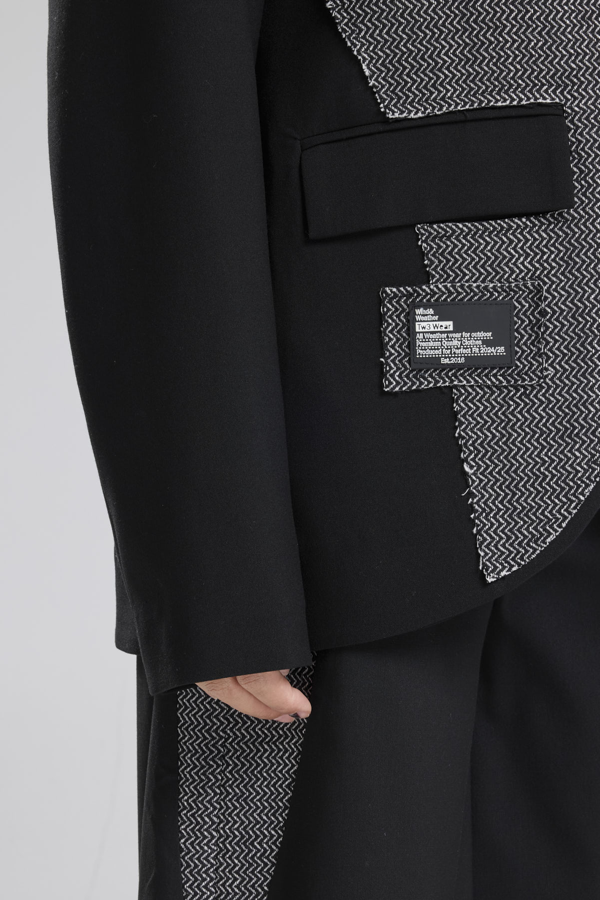 Kadın Tüvit Kumaş Detaylı Tasarım Blazer Ceket