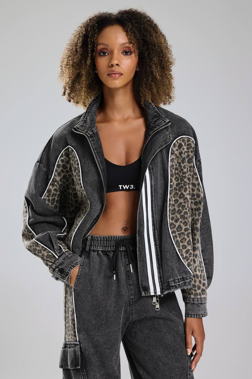 Kadın Leopar Baskılı Ara Biyeli Detaylı Tasarım Denim Ceket