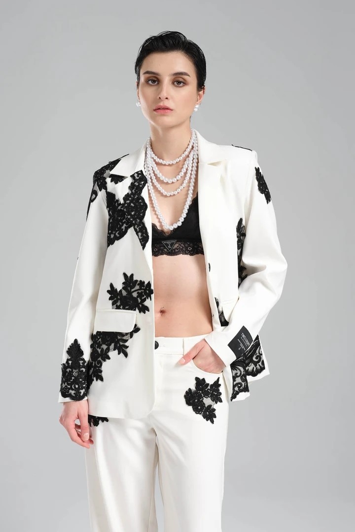 Women's Lace Applique Design Blazer Jacket