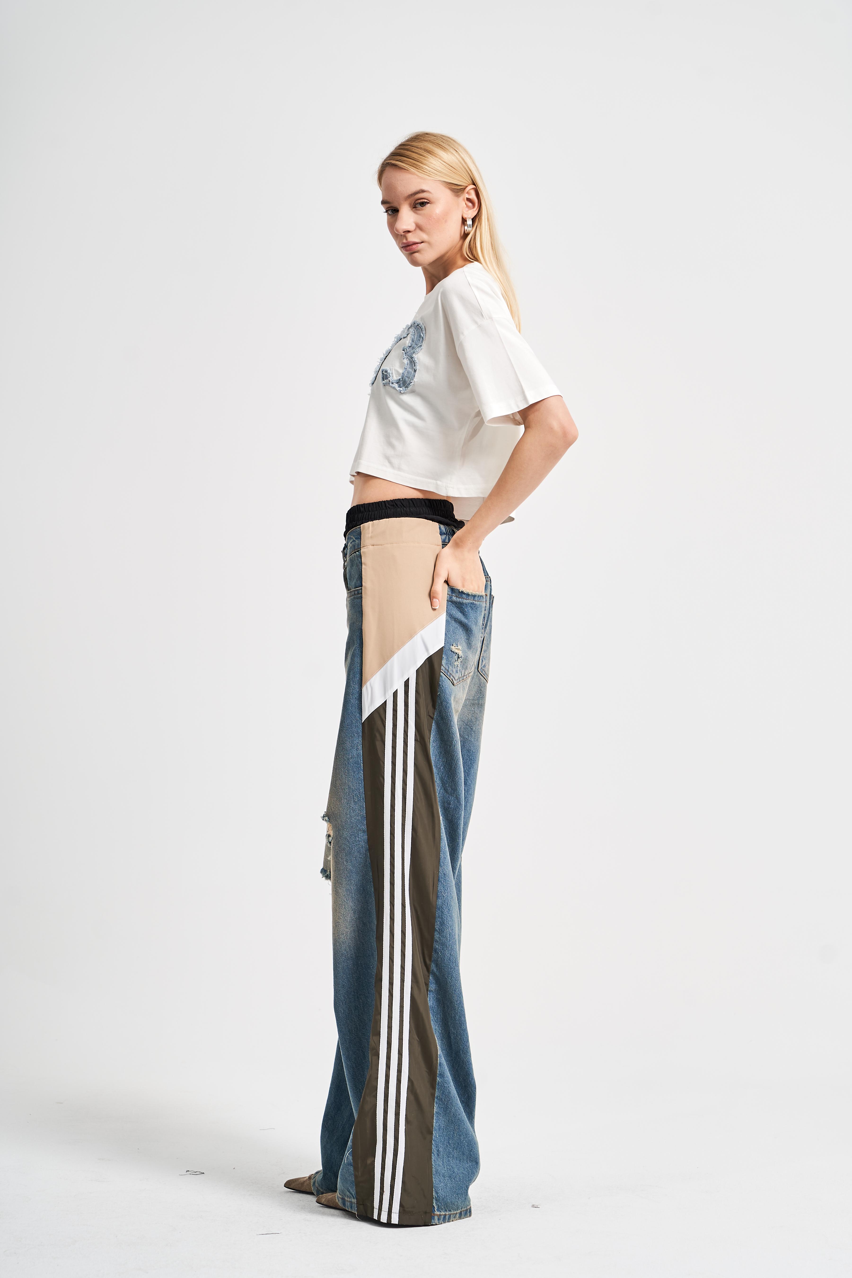 Denim Logo Aplikeli Tasarım Kadın Crop Tshirt