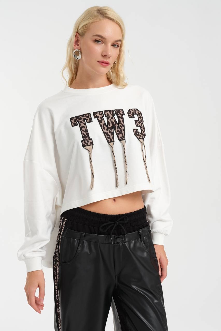 TW3 Leopar Nakışlı ve Püsküllü Kadın Sweatshirt