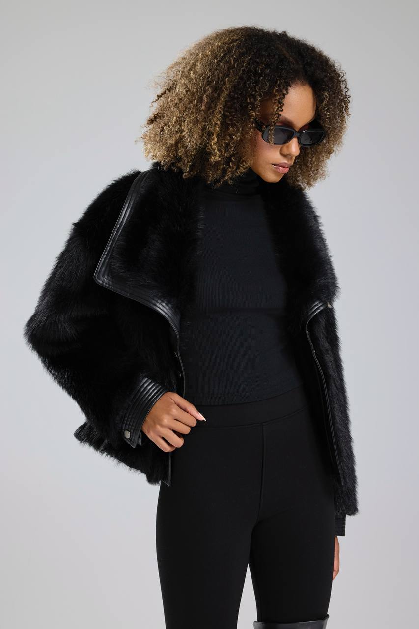 Kadın Kürk Yakası Kolları Deri Detaylı Premium Kalite Tasarım Kaban Mont