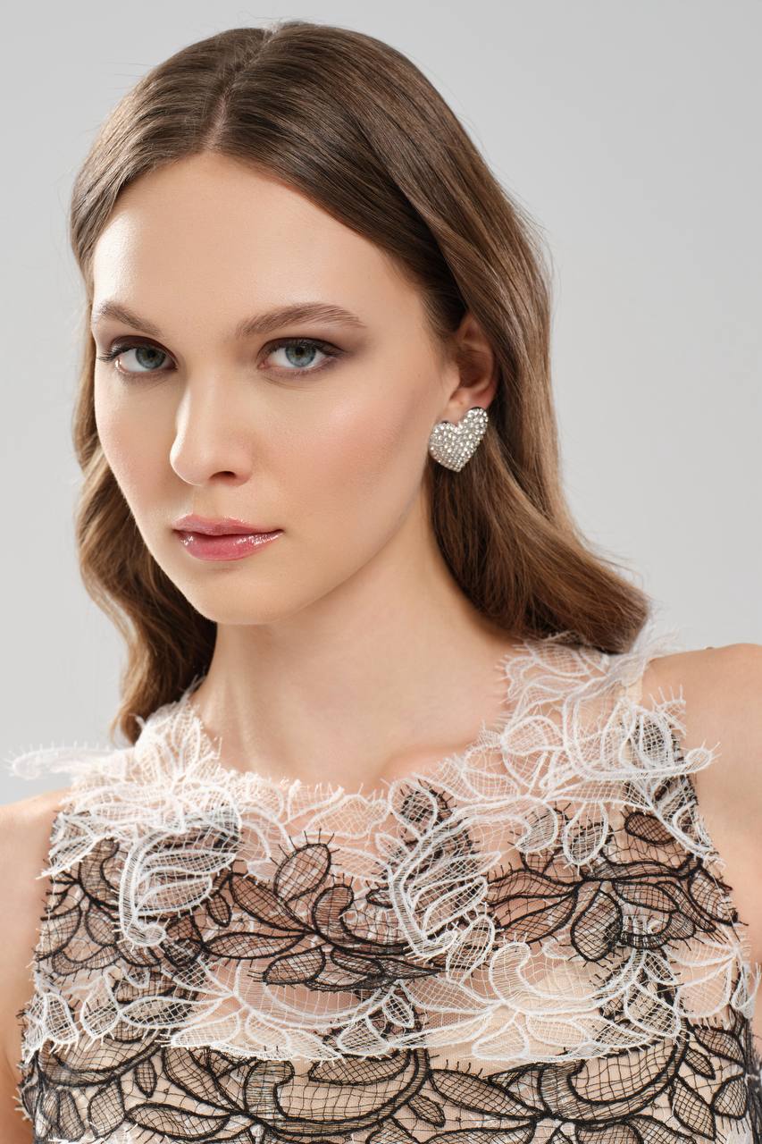 Kadın Dantel Kumaş İçi Astarlı Premium Kalite Tasarım Mini Elbise