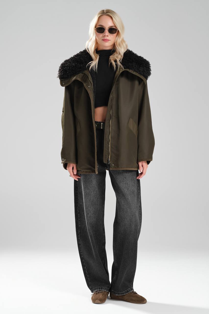 Kadın Yakası Kürklü İç Kısmı Peluş Astarlı Su Geçirmez Tasarım Mont Kaban