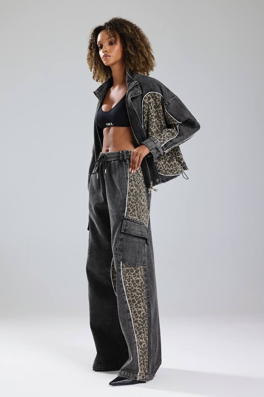 Kadın Leopar Baskılı Ara Biyeli Detaylı Tasarım Jean Pantolon