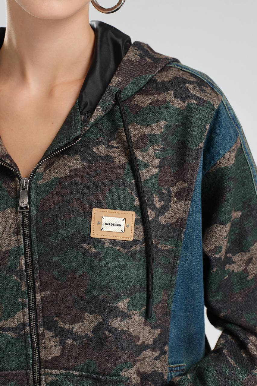 Kadın Kamuflaj Desenli Denim Garnili Kapüşonlu Tasarım Ceket