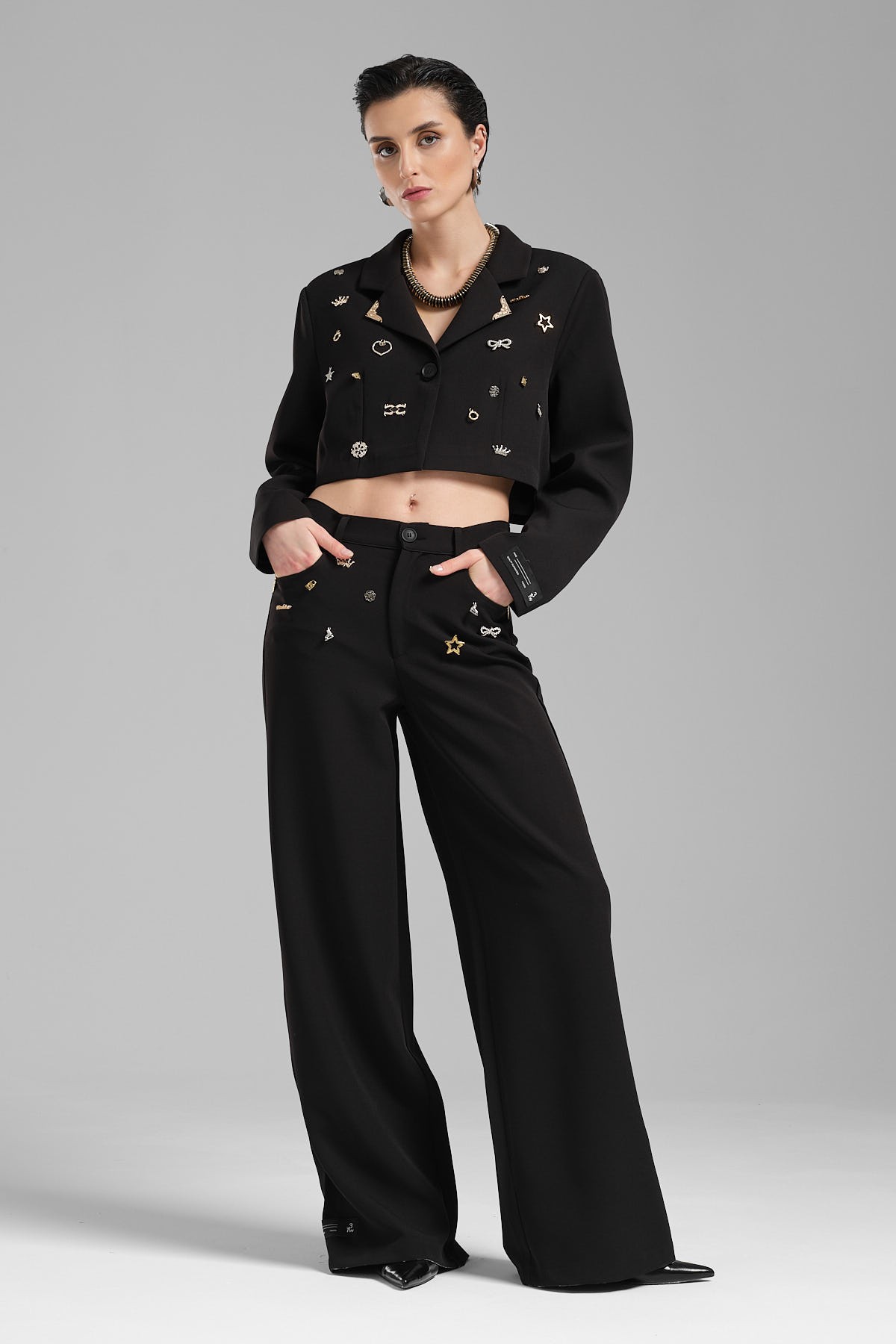 Women's Accessory Detailed Design Crop Blazer Jacket