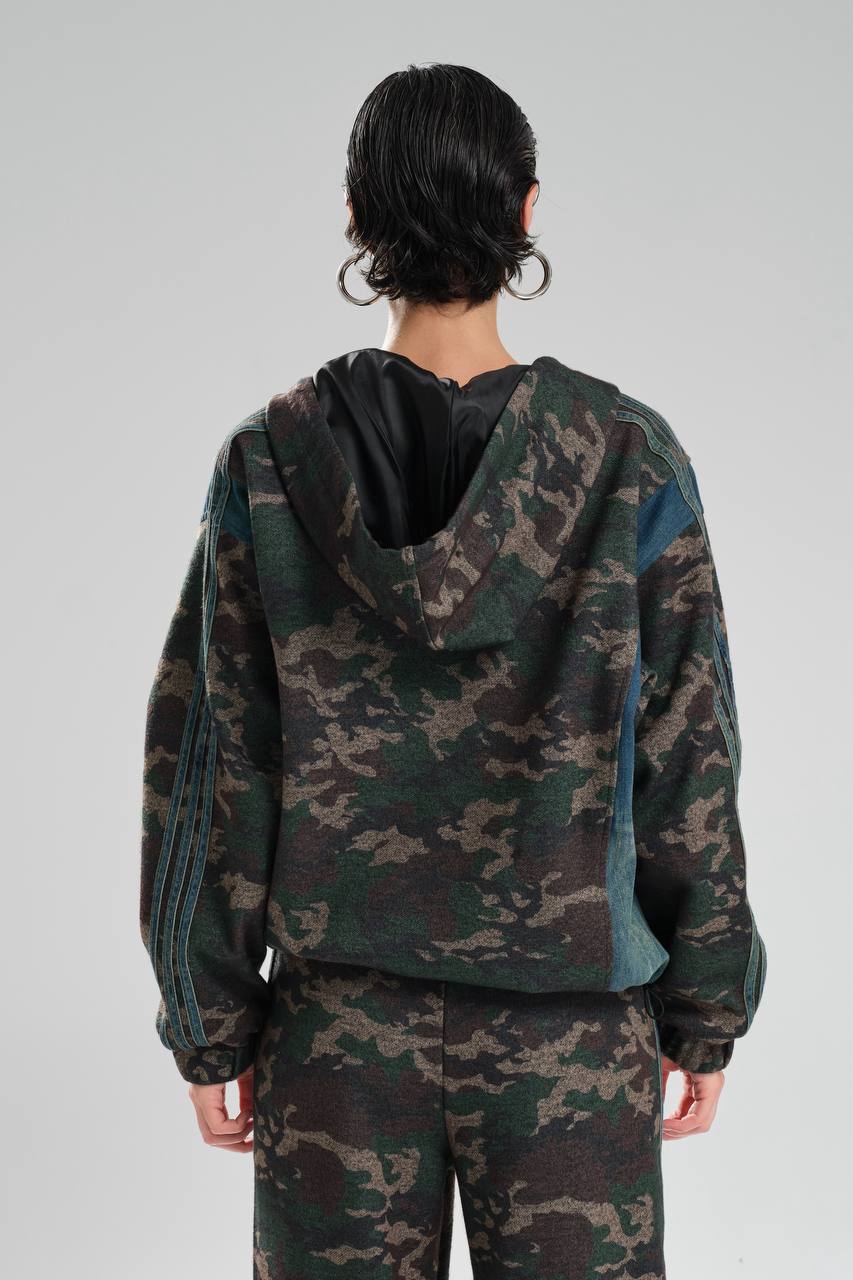 Kadın Kamuflaj Desenli Denim Garnili Kapüşonlu Tasarım Ceket