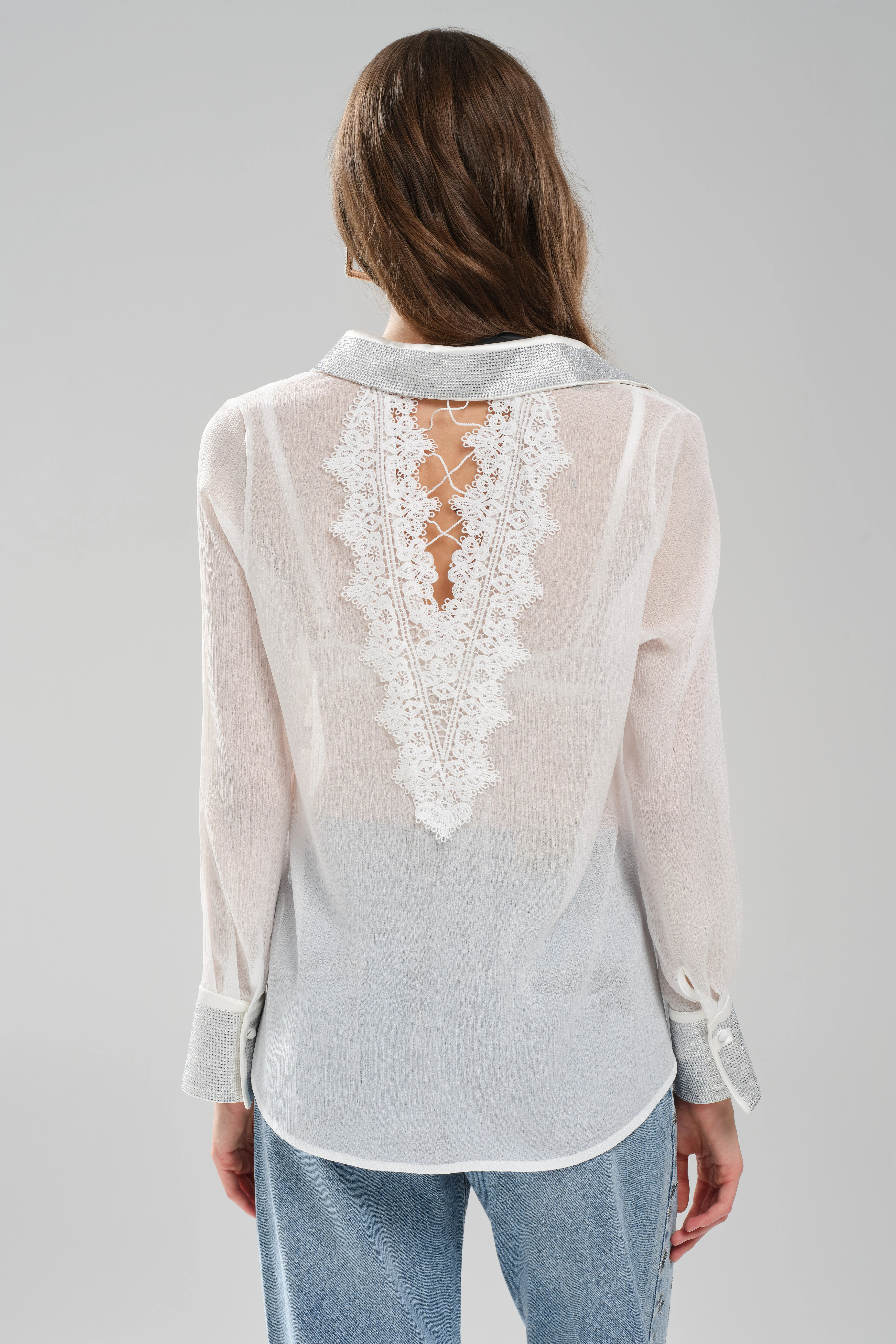 Kadın Şifon Kumaş Yakası ve Manşetleri Taşlı Tasarım Gömlek