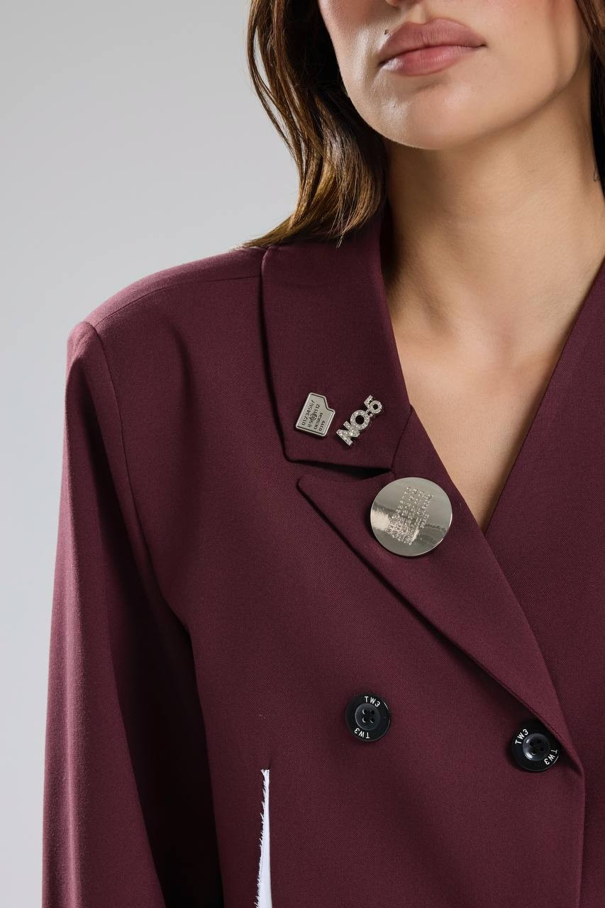 Kadın Broş Detaylı Kruvaze Pis Dikim Tasarım Blazer Ceket