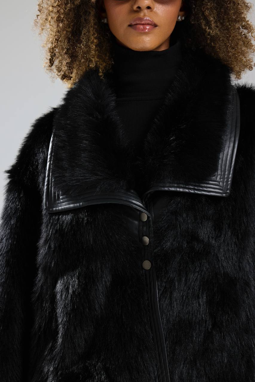 Kadın Kürk Yakası Kolları Deri Detaylı Premium Kalite Tasarım Kaban Mont