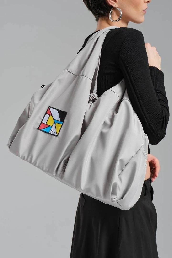 Kadın Dokuma Etiket Detaylı Askılı Tasarım Çanta