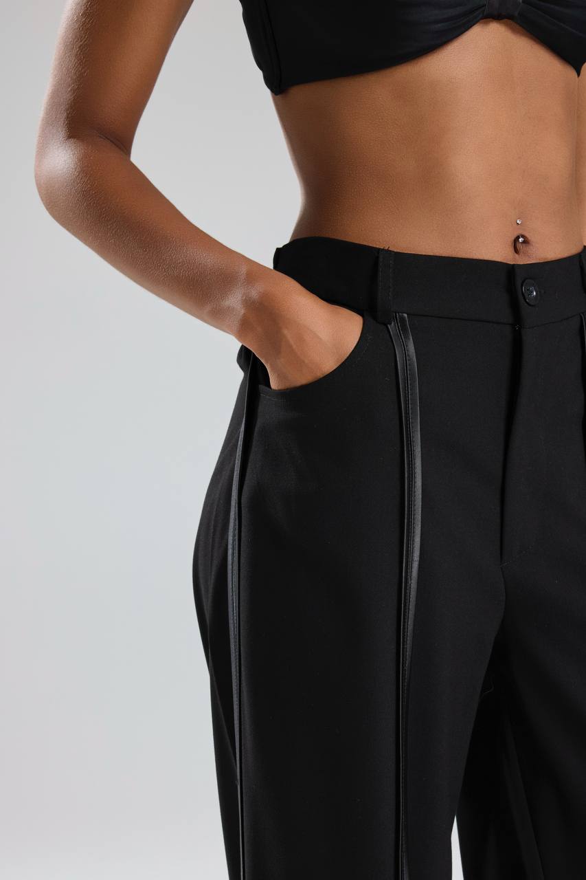 Kadın Saten Detaylı Biyeli Tasarım Pantolon