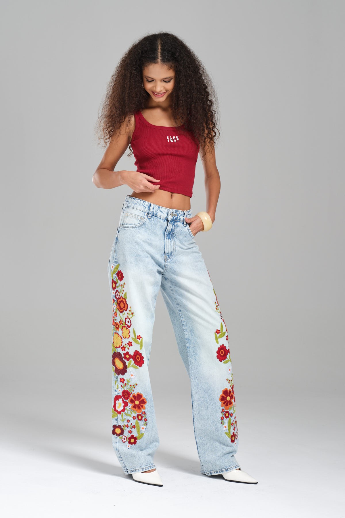 Kadın Snow Kot Rengi Çiçek Nakışlı Loose Fit Jean
