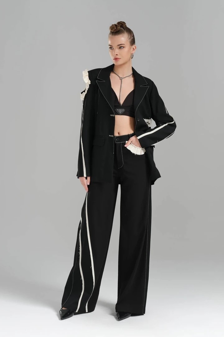 Women's Woven Fabric Back Waistband Elastic Design Trousers