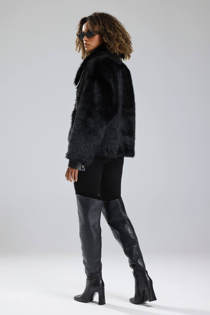 Kadın Kürk Yakası Kolları Deri Detaylı Premium Kalite Tasarım Kaban Mont
