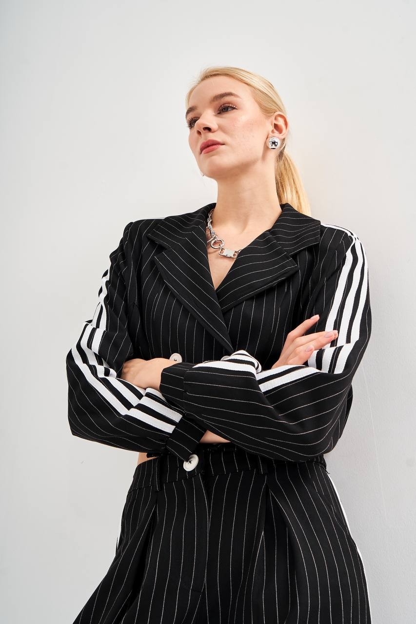 Kadın Bel Kısmı Lastikli Kruvaze Tasarım Blazer Ceket