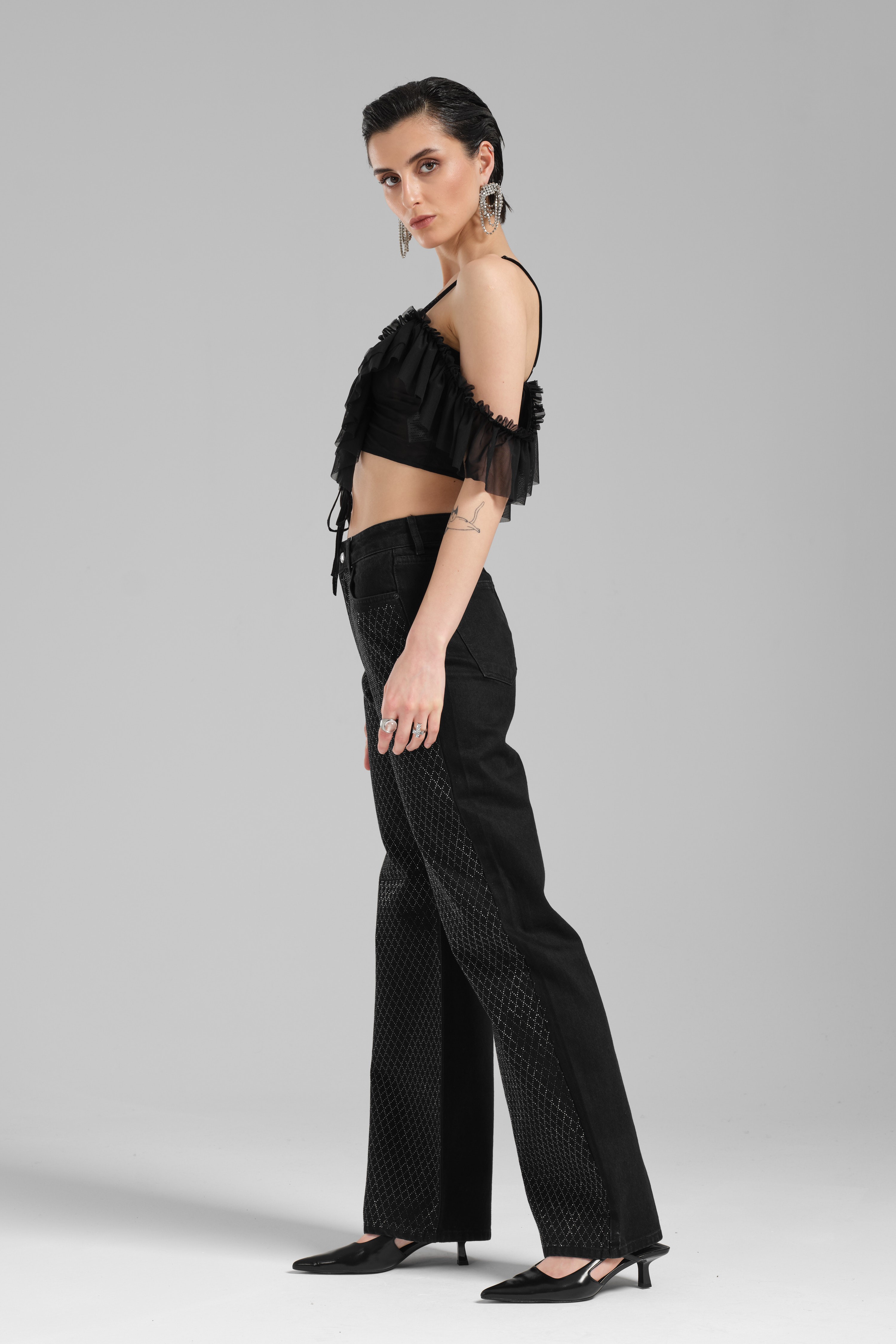 Kadın Tül Detaylı Fırfırlı Tasarım Crop Bluz