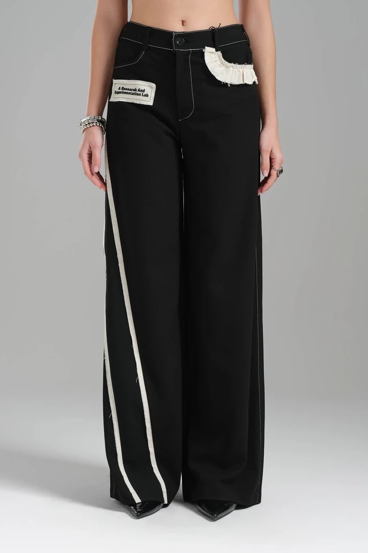 Women's Woven Fabric Back Waistband Elastic Design Trousers
