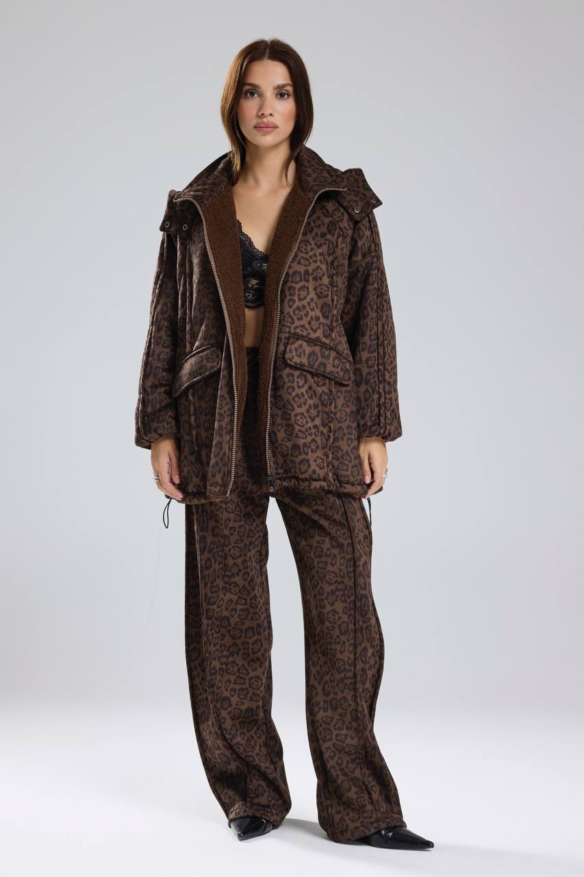 Kadın Leopar Süet Kumaş Çift Taraflı Giyilebilen Peluş Tasarım Mont Kaban