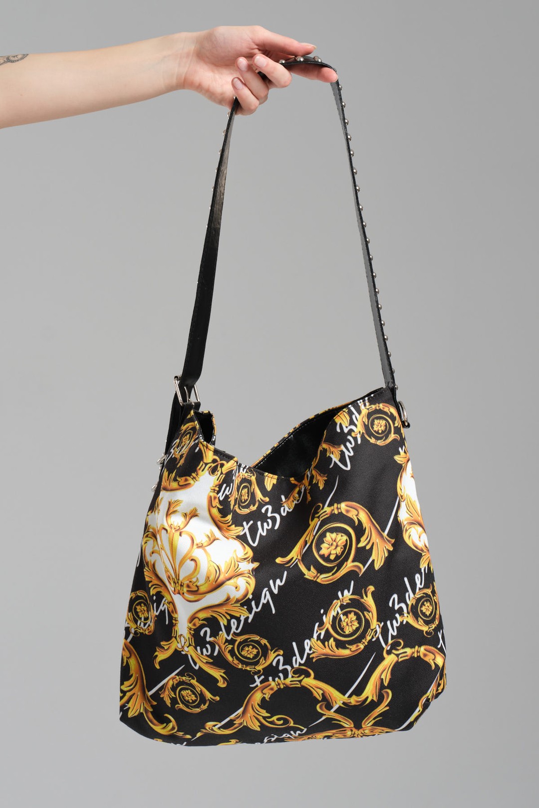 最も  Accessory ショルダーバッグ